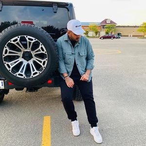 Meet your Posher, Shivam